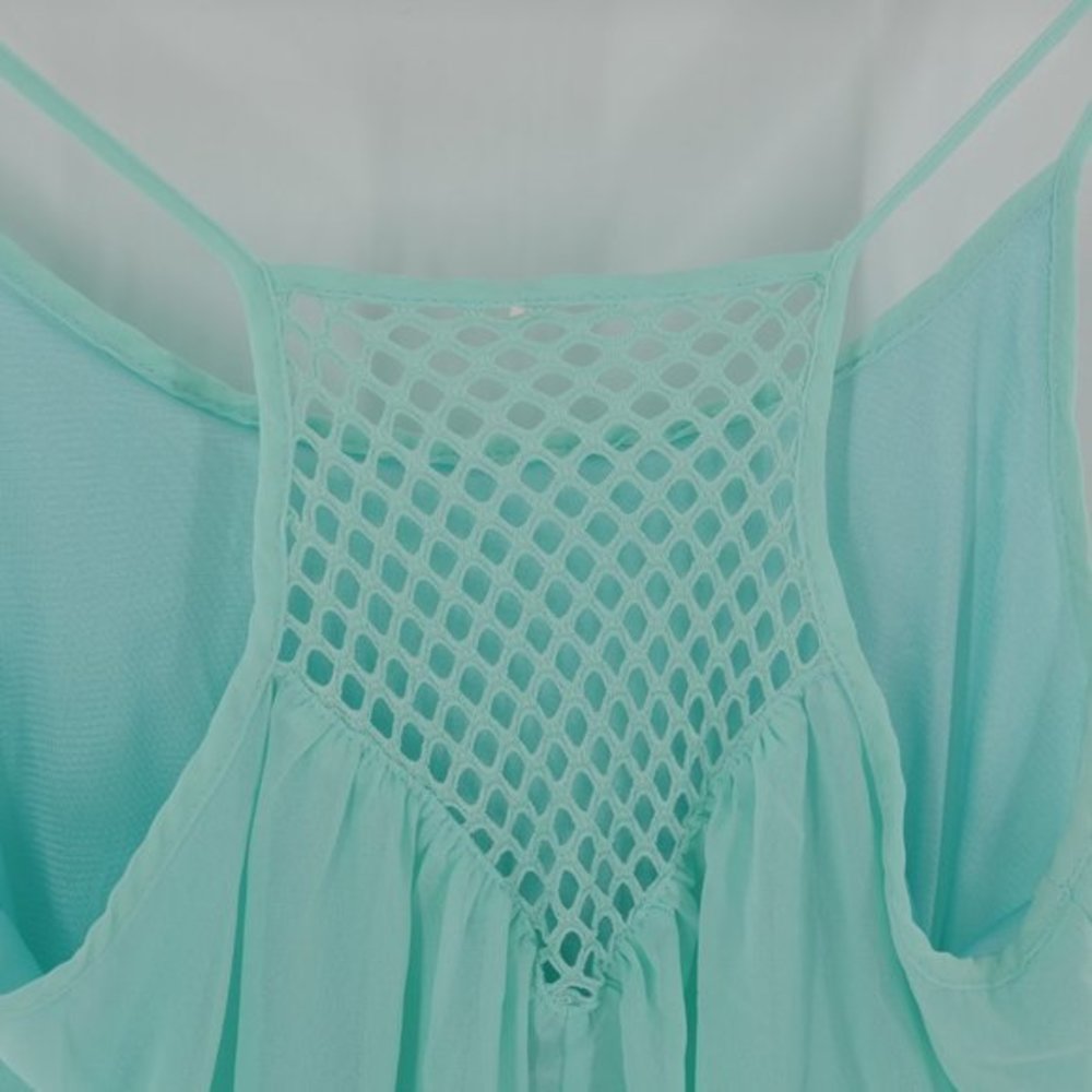 Turquoise Flowy‎ Razorback Blouse - Picture 4 of 4